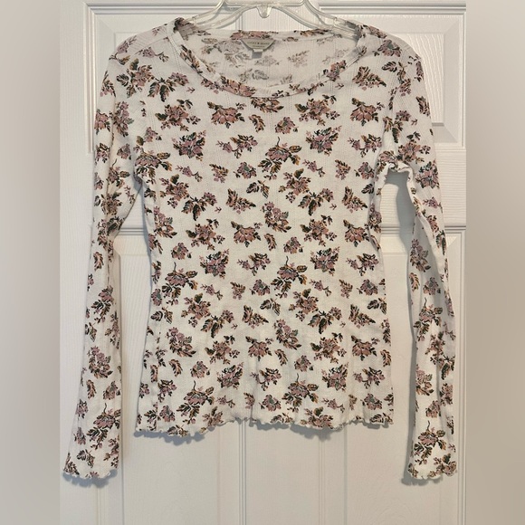 Lucky Brand Tops - Lucky Brand White Floral Long Sleeve Tee